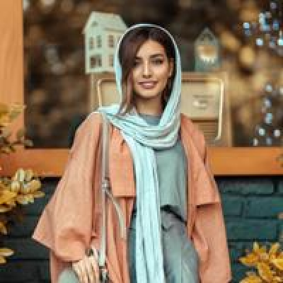 GermanLingQ - Who is She?