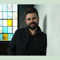 Singer / songwriter / guitarist Pryor Baird