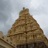 №8 Индийские праздники, облачные хранилища и хромбуки