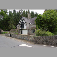 #18: Bench 5 (dartington drive to riverside picnic table)