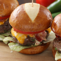 Giant Bombcast 571: Its Like a Big Slider