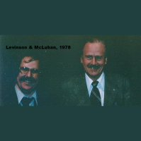 Tetrads for History and Alternate History