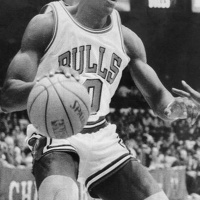 Michael Jordans second NBA season - Cavaliers (Oct 25), Pistons (Oct 26) at Bulls - 1985 - NB86-2