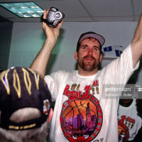 The Last Dance - Extras 2 (Guest: Bill Wennington - three-time NBA Champion) - AIR104