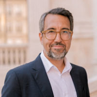 86. From Intern to Executive: A Costa Rican Lawyers Journey to Leading HR at the OECD