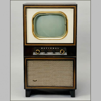 Extra With Doug Hardy