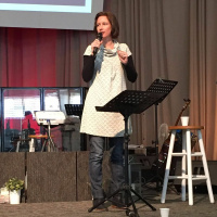 The Gifts Are For Giving (Caryn Jacobs) 26 Jun 2016