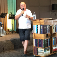 Living in the Favour of God (David Delaney) 31 Dec 2017