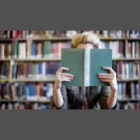 Astrids Boekencast: De zwevende wereld