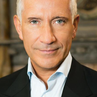 Special Guest Stewart Pearce, Master of Voice, Sound Healer and Angel Medium