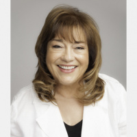 Elaine Hollifield: Developing Creative Solutions for Clients and Community