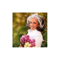 Transform your Life  Unveil Authenticity through Wardrobe with Liana Chaouli!