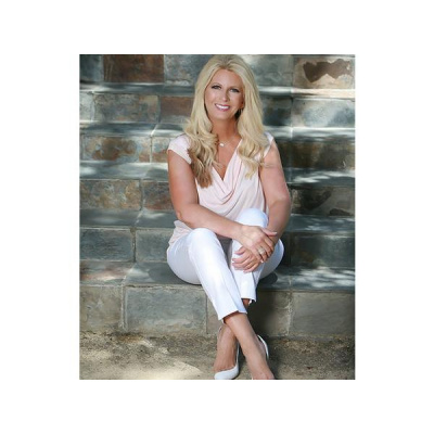 On The Edge With April Mahoney