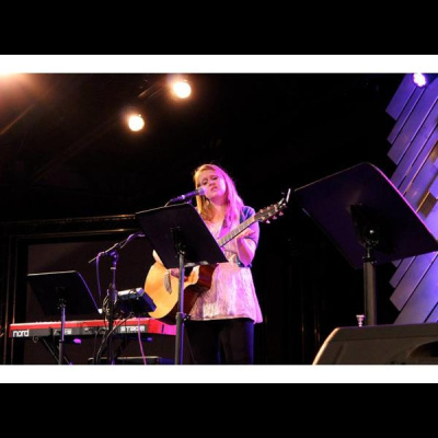 On The Edge With April Mahoney