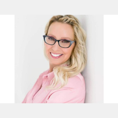 On The Edge With April Mahoney