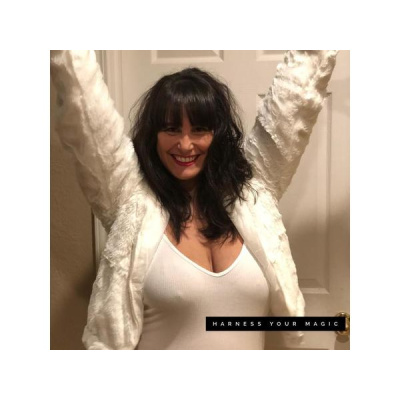 On The Edge With April Mahoney