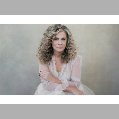 On The Edge With April Mahoney