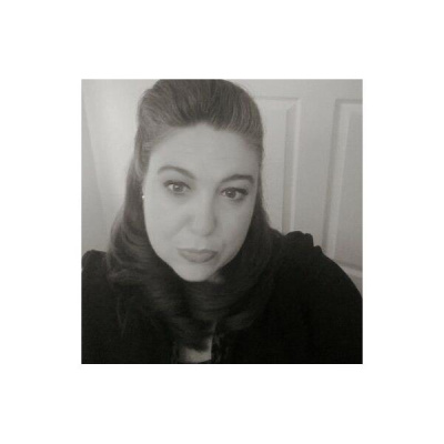 On The Edge With April Mahoney