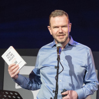 How to be Right... in a world gone wrong - James OBrien