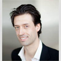 Dr Richard Gruner the Facultys Williams Prize 2011 Winner talks about social media