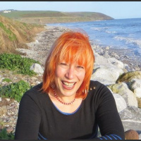 S2 Ep25: Pascale Lutz: author, medium and expert on following your intuition