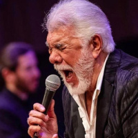 El «vozarrón» de Raúl Lavié