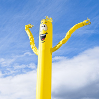 How to Capture Attention  Stand Out: Winning in a Noisy Market