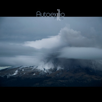 Autoexilio, primer disco solista de Pilla Piano