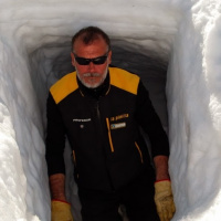Con las tablas en los pies. Fotoqueratitis o ceguera de la nieve