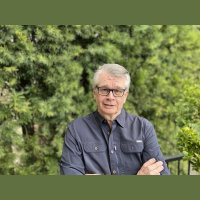 Chatting With Sherri welcomes back screenwriter and author Paul Coyle!