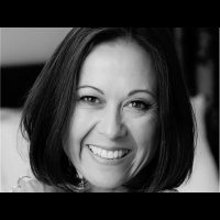 Chatting With Sherri welcomes back award winning author Lee Murray!