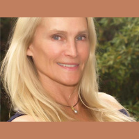 Chatting With Sherri welcomes back award winning writer  actress Lena Pousette