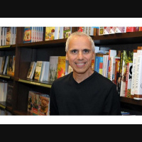 Chatting With Sherri welcomes author and actor Herbie J Pilato!