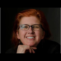 Chatting With Sherri welcomes artist Echo Chernik!