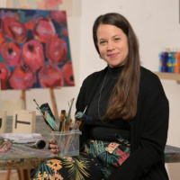 An Aliyah Story | Helping soldiers with PTSD and Kids in Rwanda from a Tel Aviv Art Studio