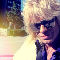 Michael Monroe isossa omenassa