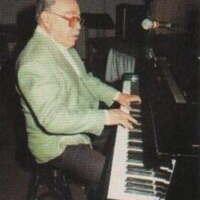 Homenaje a Mario Ruíz Armengol