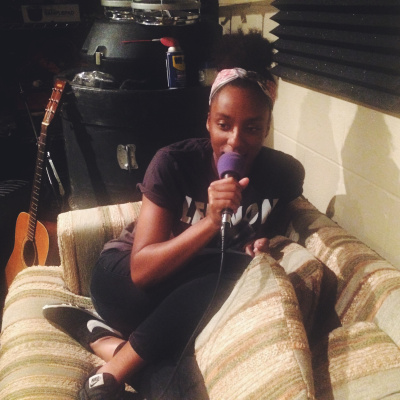 Nashville Talks W/ Taylor Jones