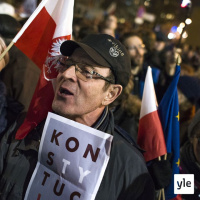 Demokratian ja itäisen Euroopan tiet erkanevat