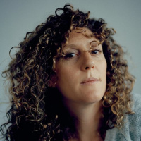 EPISODE 29: GABRIELA HERMAN - Kids of LGBTQ parents 