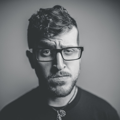 Sean Raya Presents Pyramids Podcast - Techno/progressive/deep House Mixes