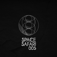 Clint Stewart pres. Space Safari 005