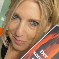 Krimikomödie mit Tiefgang: „Der sonderbare Fall der Rosi Brucker“ von Tina Seel