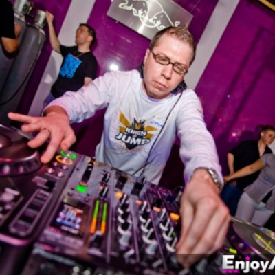 Little F Happy Clubbing