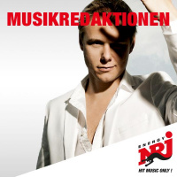 Armin Van Buuren får smaka på svenskt godis! 