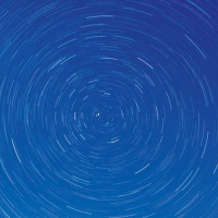 Entre circumpolares y startrails anda el temita hoy...