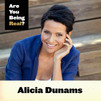 06 Alicia Dunams – Playing Big and Creating Your Own Path
