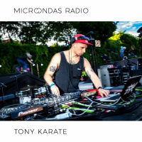 Microondas Radio 64 / Tony Karate