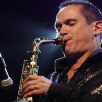 Boleros y Pedro Julio Avilés, invitado