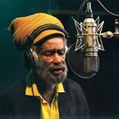 Reggae Burning Etxea Uribe Fm 107.8 Roots N Cultur